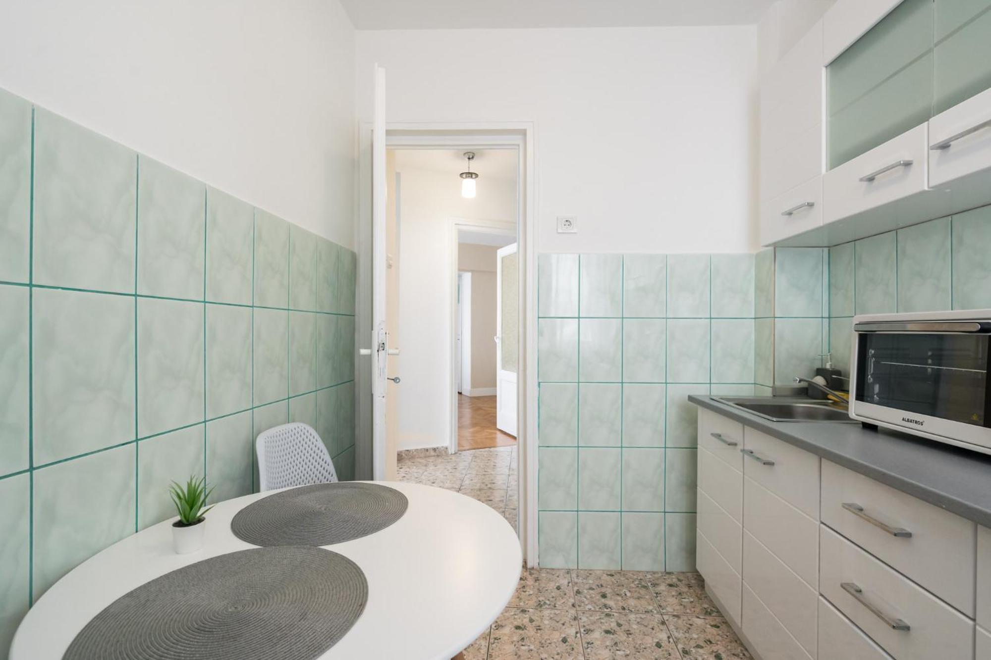 City View Apartment With Private Balcony ブカレスト エクステリア 写真